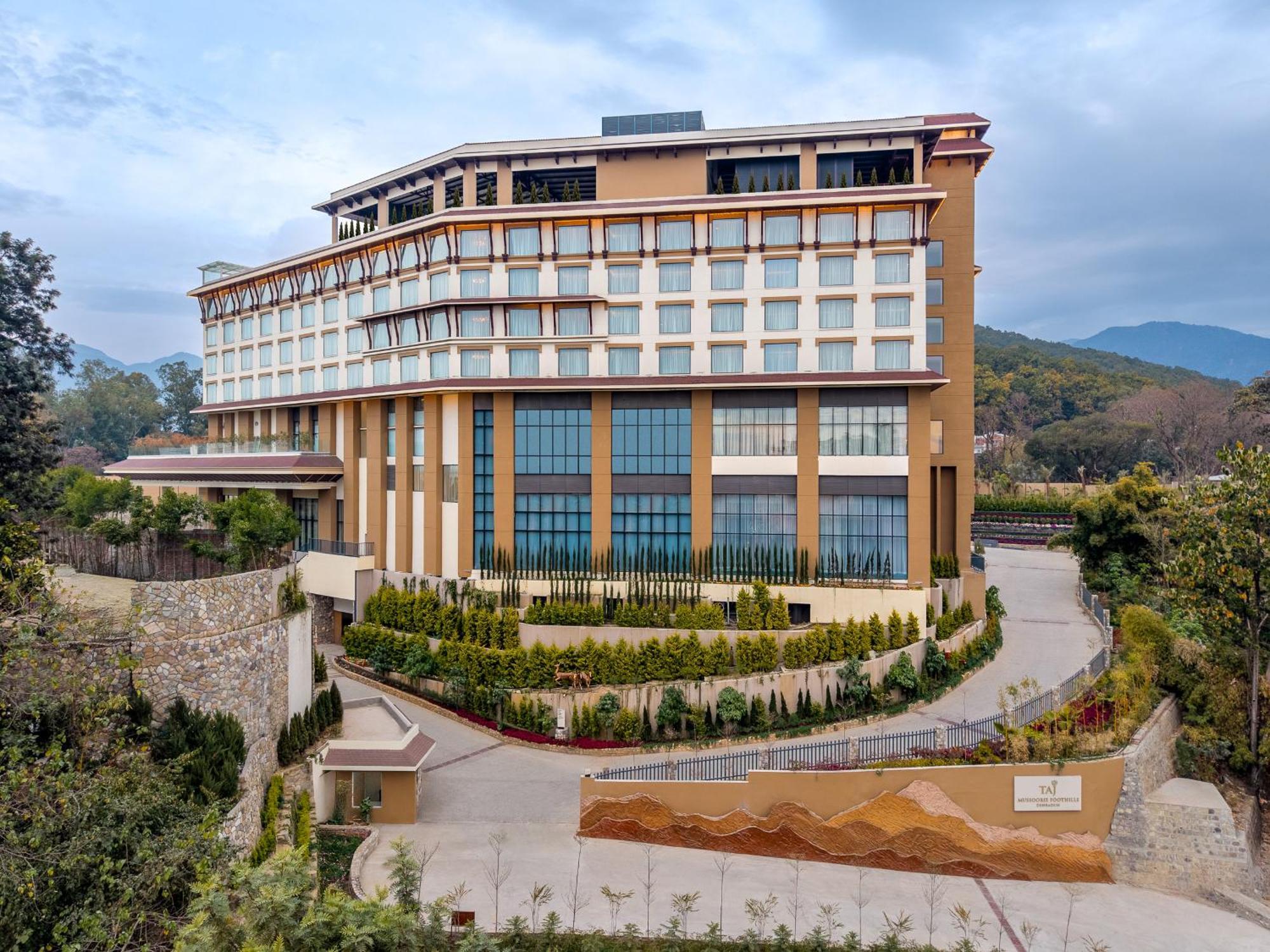 מלון Taj Mussoorie Foothills, דהראדון מראה חיצוני תמונה